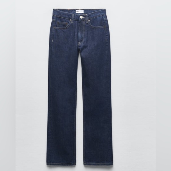 Zara TRF Mid-Rise Straight Leg Boyfriend Jeans - Picture 1 of 5
